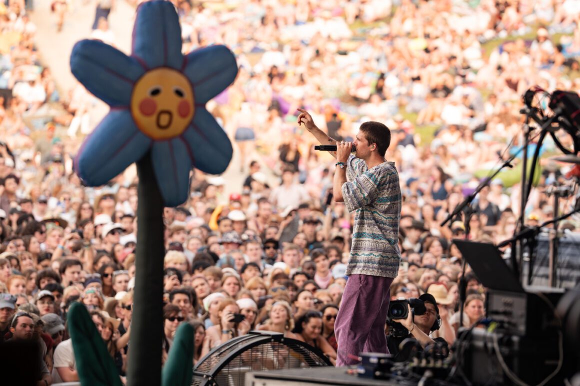 Still Woozy (photo by Zach Sinclair)