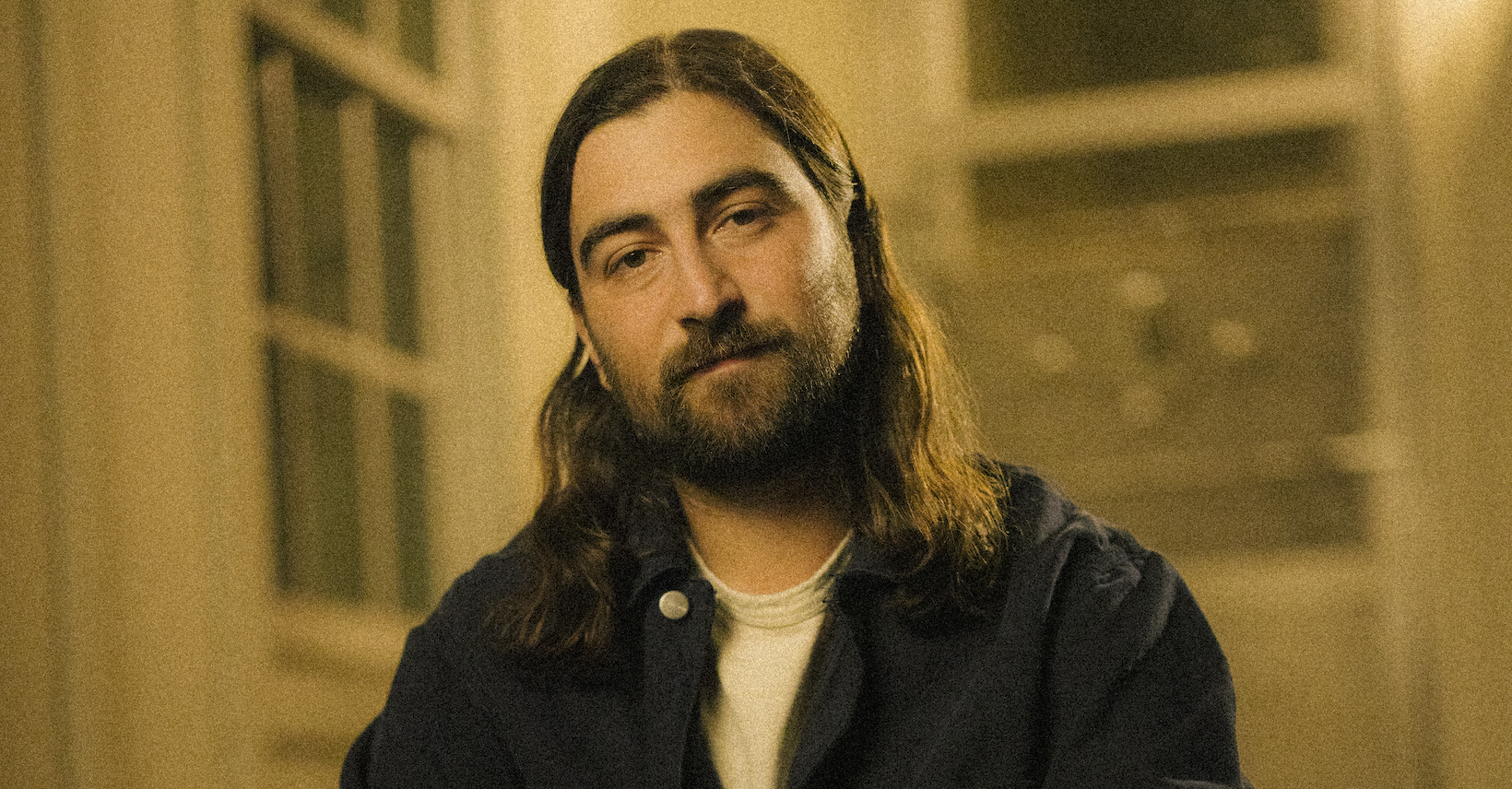 Noah Kahan Returns With Reflective Single ‘The Great Divide’